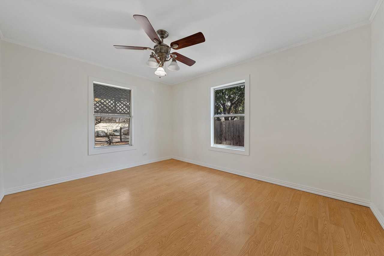2608 Mcferrin Ave #1 - Photo 4 of 16