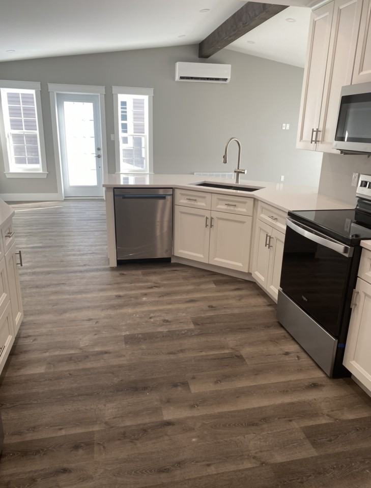 29 Av Alice #1 - Photo 2 of 21