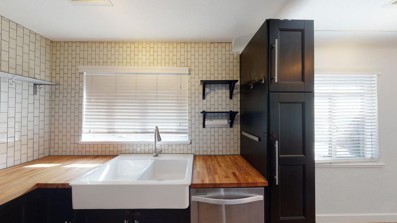 1659 Quebec St - Photo 6 of 18