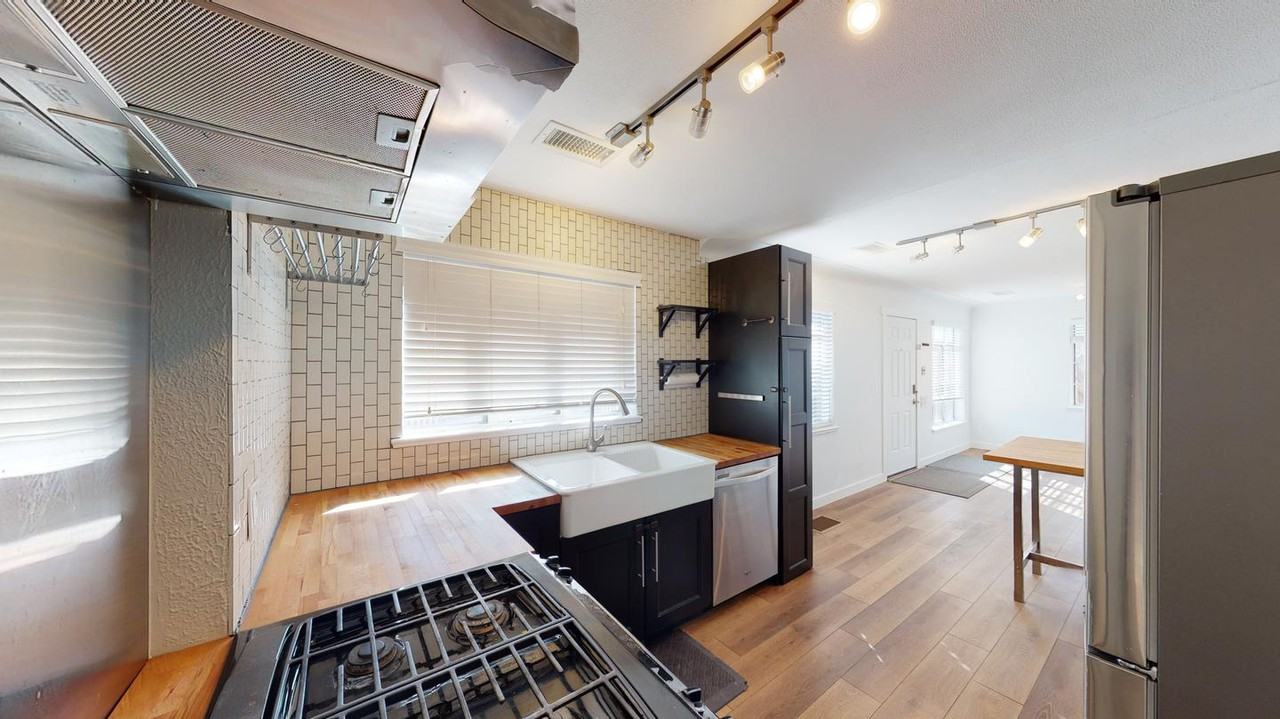 1659 Quebec St - Photo 7 of 18