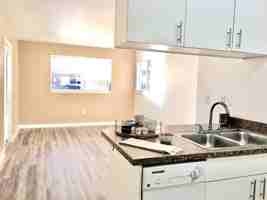 featured image of 1099 S Dale St