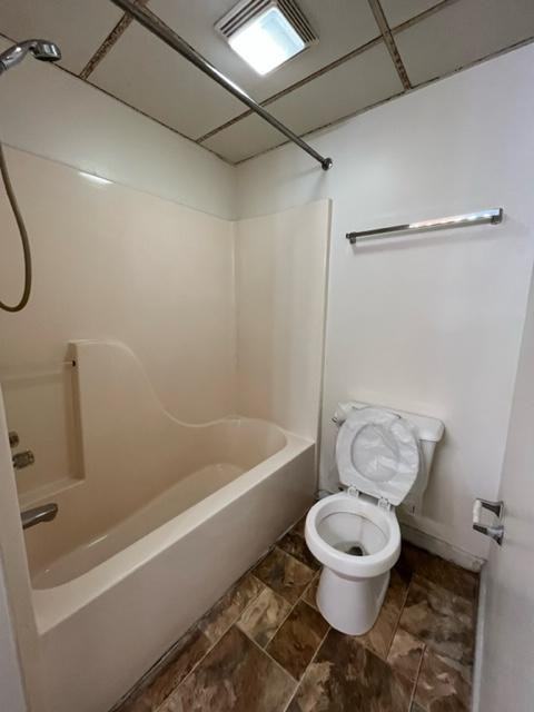 1325 6th Ave Apt 10 - Photo 4 of 11