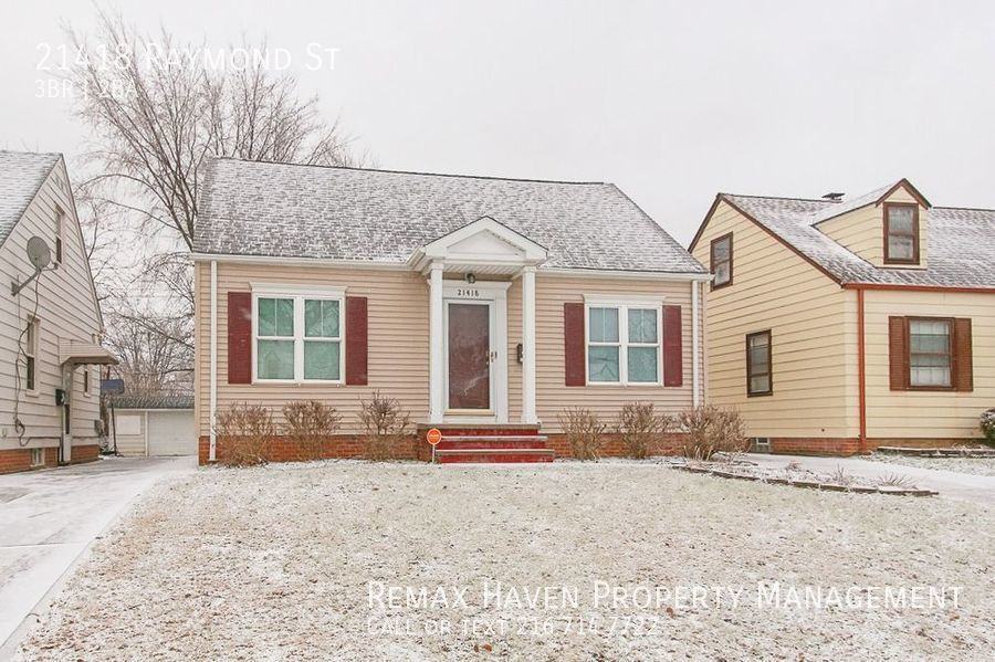 21418 Raymond St - Photo 2 of 32