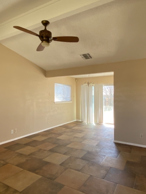 7106 Swinford - Photo 3 of 18