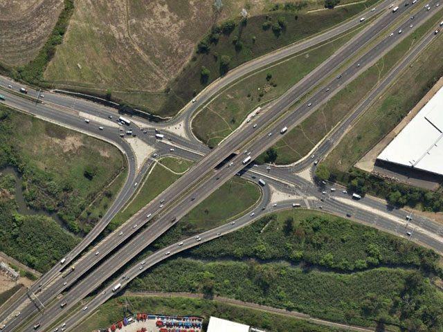 321 Virginia St - Photo 2 of 3