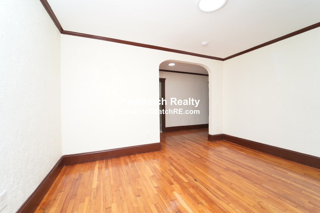 Lakeville Rd. - Photo 2 of 20