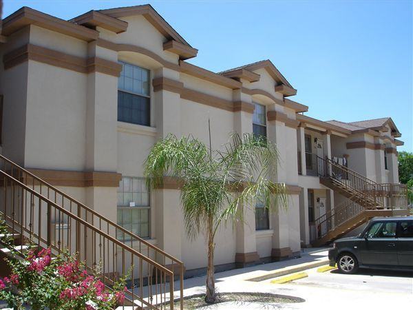 Los Balcones Apartment Homes Apartments 3001 Corpus Christi St