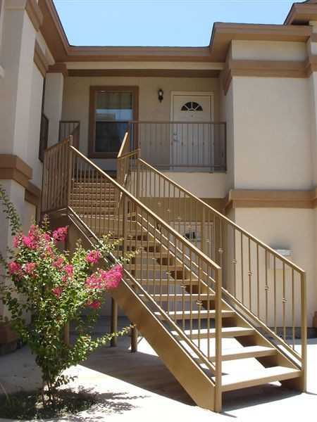 Los Balcones Apartment Homes Apartments 3001 Corpus Christi St