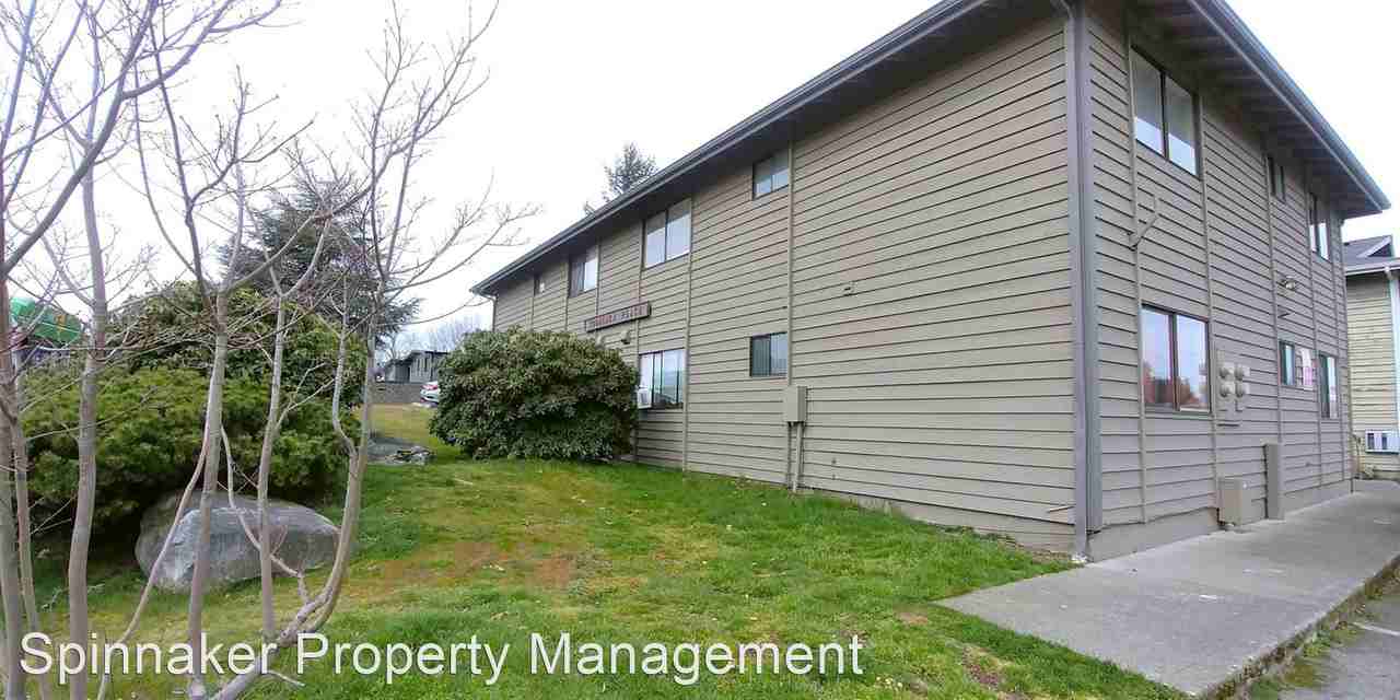 1121 S. Woodlawn St. - Photo 2 of 29