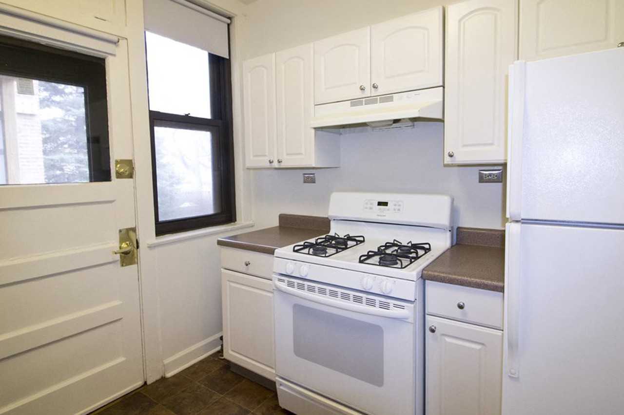 5409 S. Blackstone - Photo 4 of 13