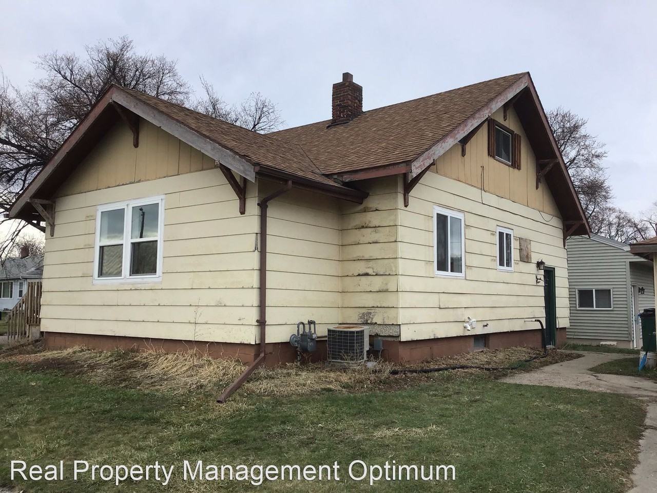 402 5th St N - Photo 3 of 14