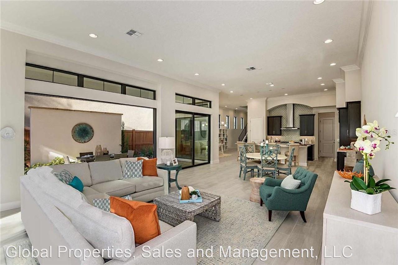 8202 Via Vittoria Way - Photo 3 of 5