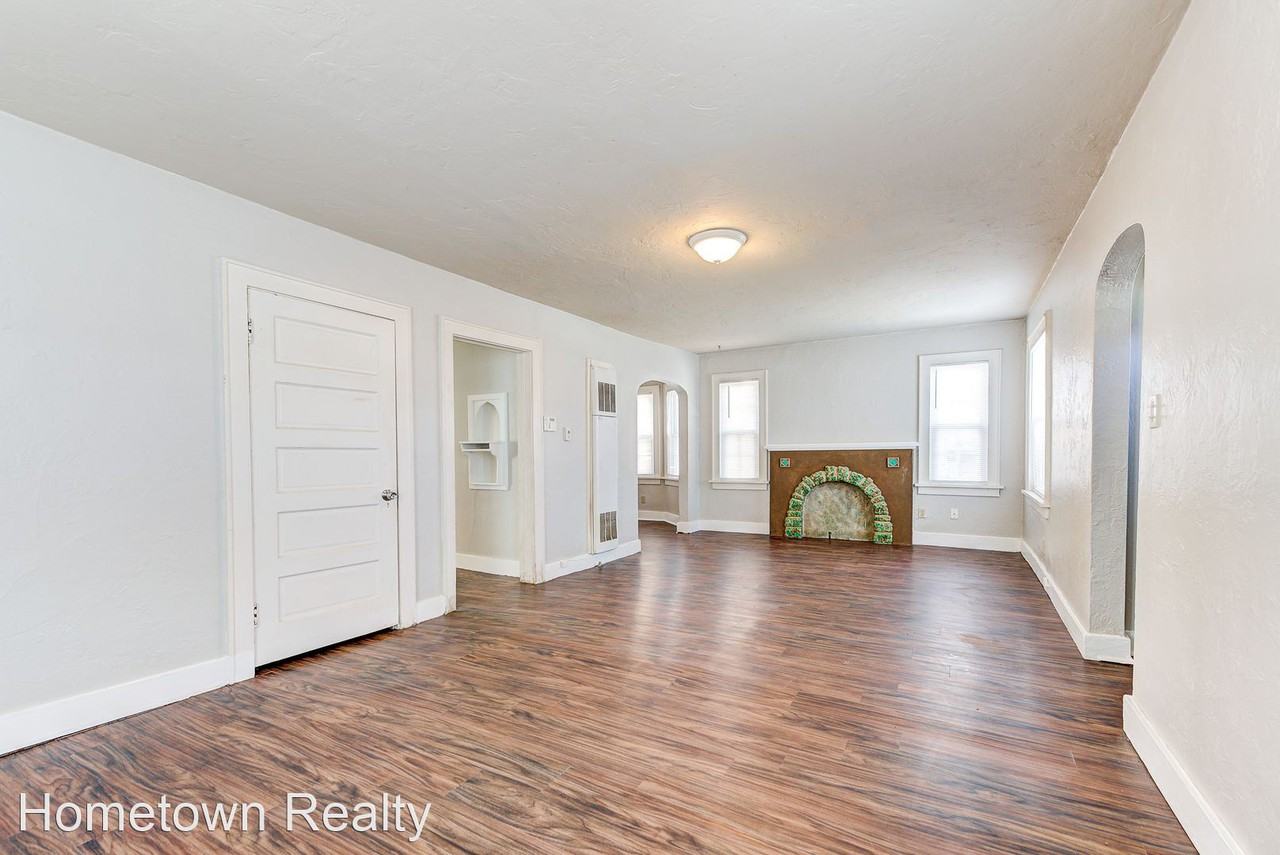 1524 Sw Binkley St - Photo 2 of 24