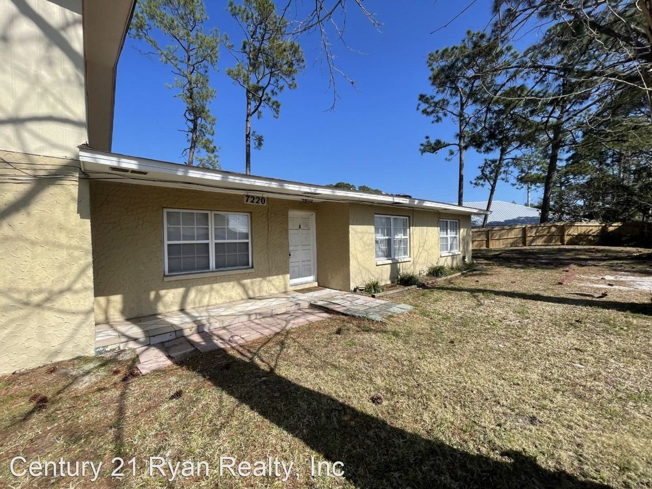 7220 Poinciana Dr #A
