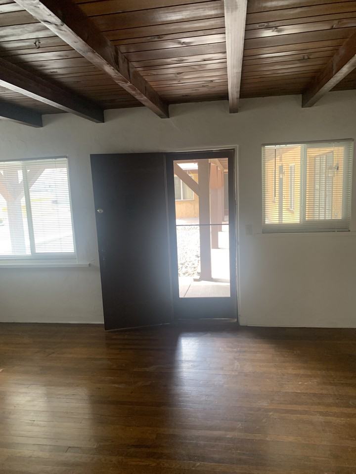 1501 Dr Martin Luther King Jr Ave Ne - Photo 5 of 26