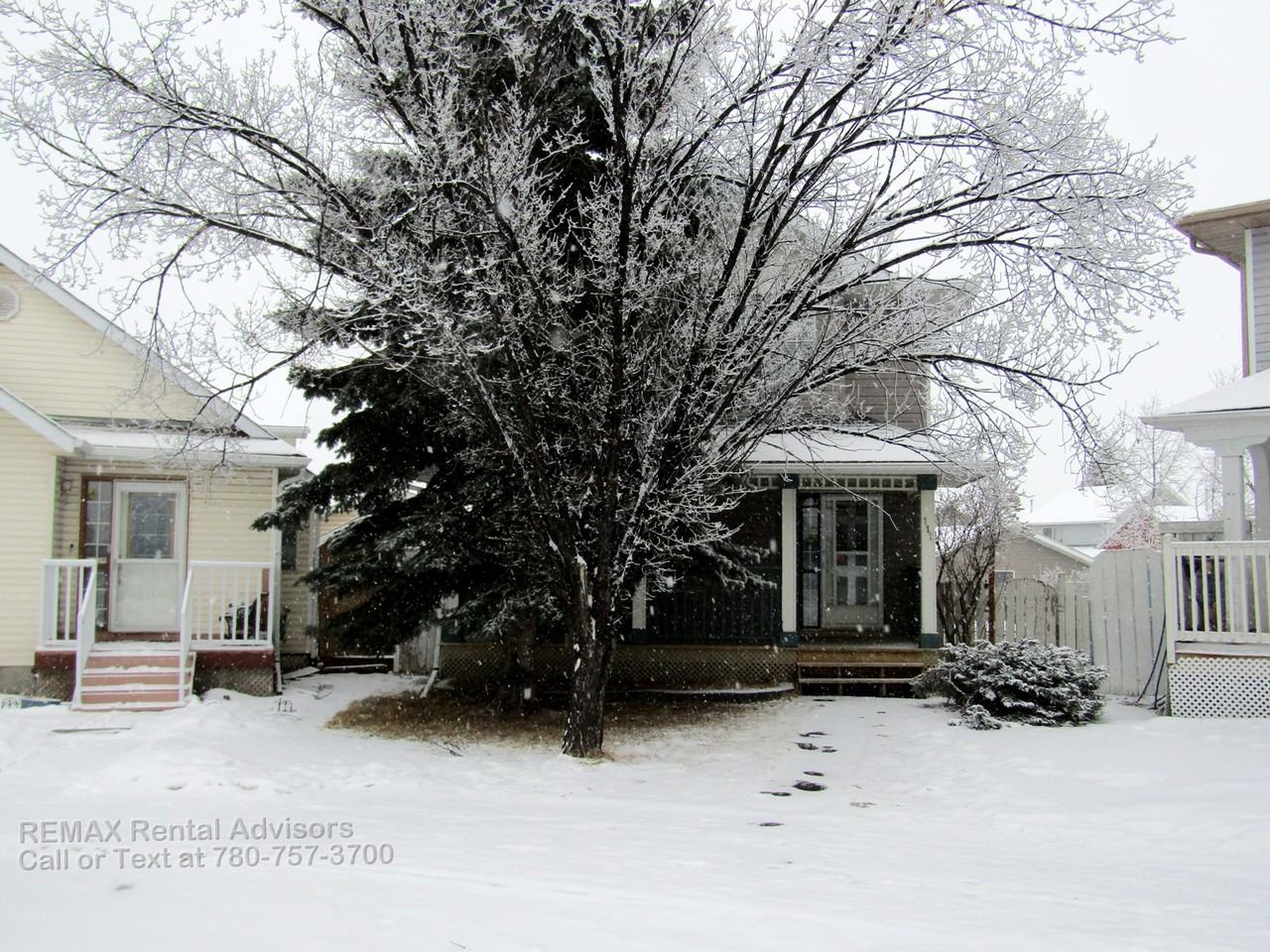 111 Martinridge Grove Ne - Photo 2 of 20