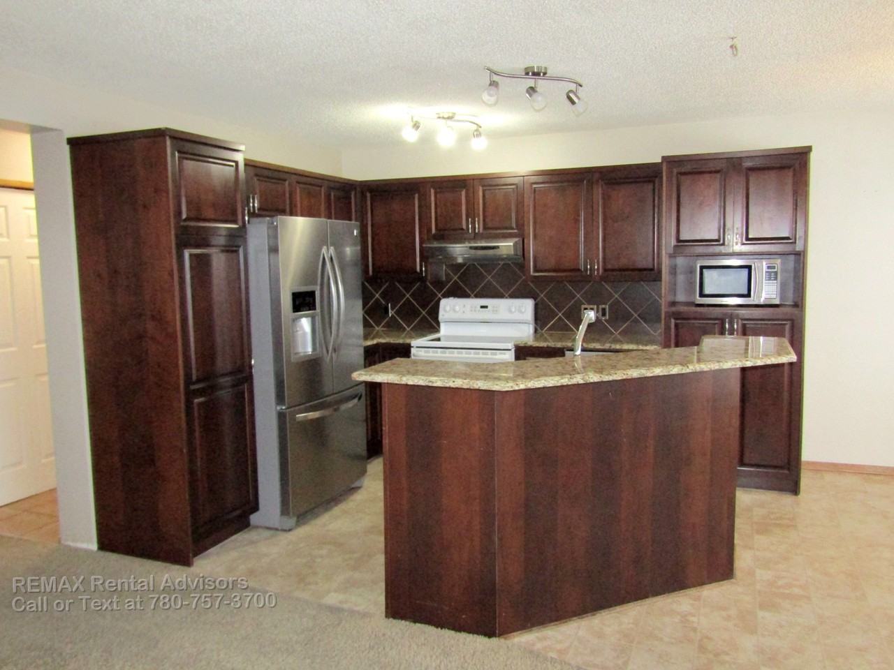 111 Martinridge Grove Ne - Photo 3 of 20