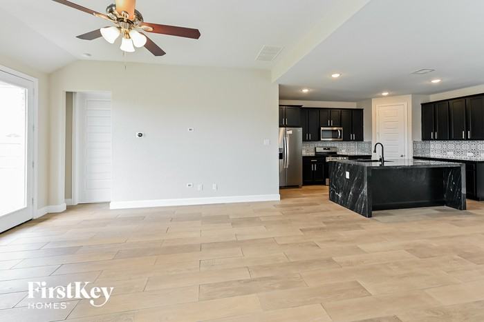 12434 Sabine Point Dr - Photo 3 of 15