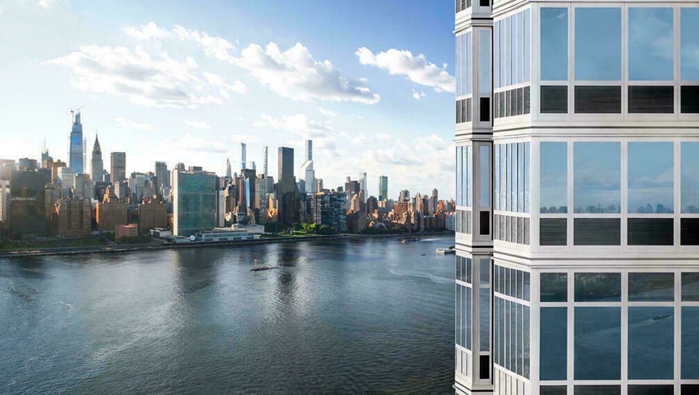 47-50 Center Boulevard #2905 - Photo 2 of 14