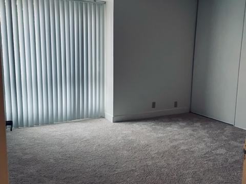 235 Camelback Rd - Photo 6 of 8