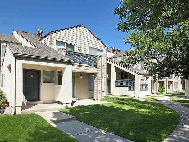 4770 S Simmental Dr - Photo 3 of 50