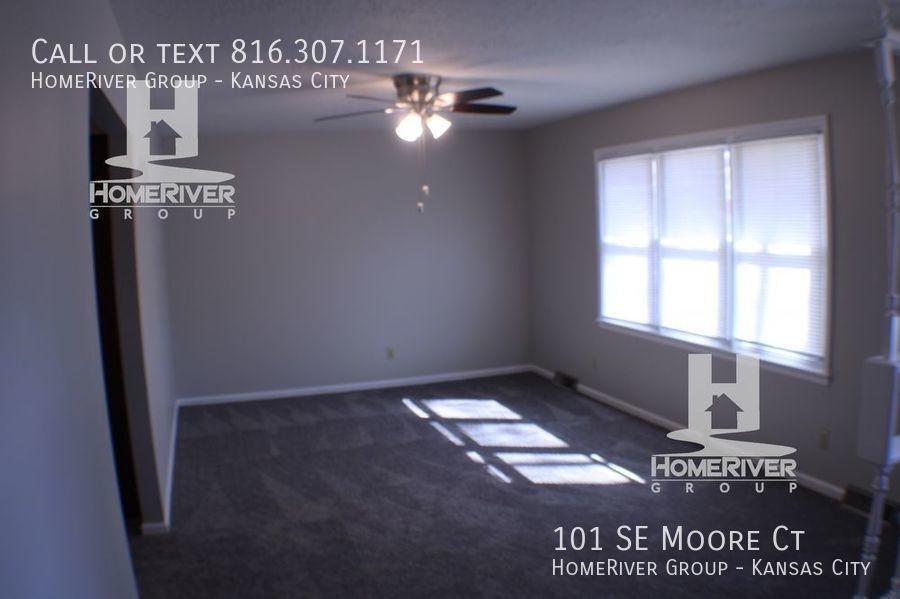 101 Se Moore Ct - Photo 3 of 13