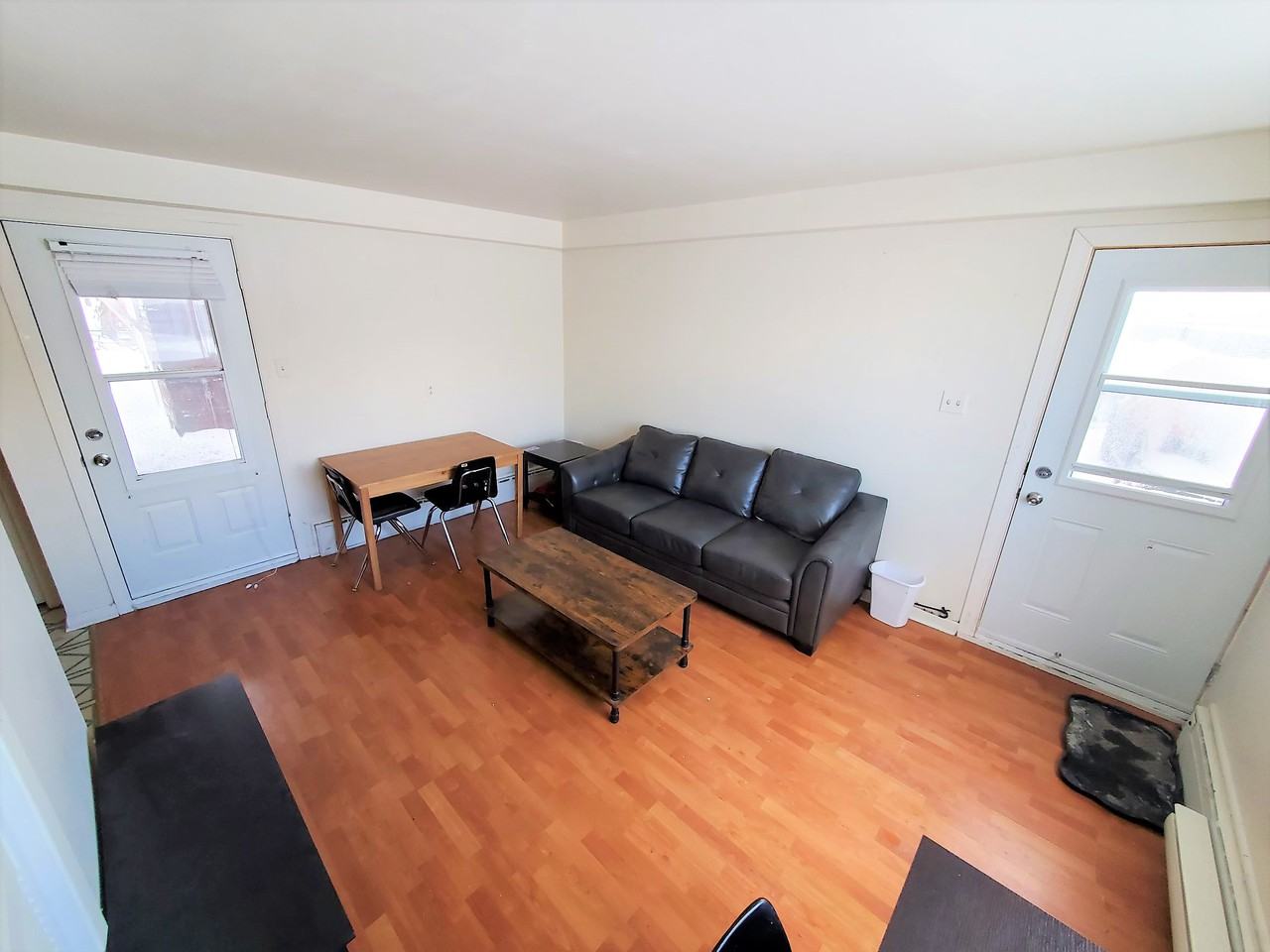 6 Rue Brown - Photo 2 of 16