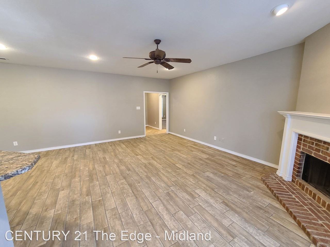 5509 Rio Grande Ave - Photo 3 of 25
