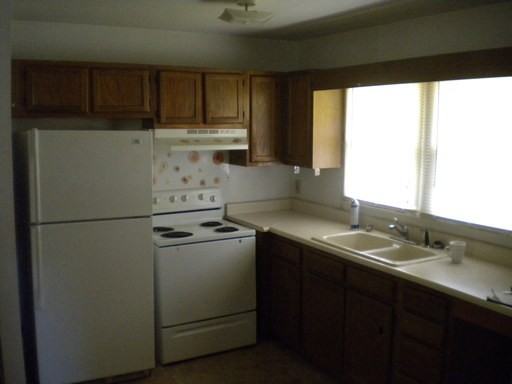 712 Devon Dr - Photo 2 of 2