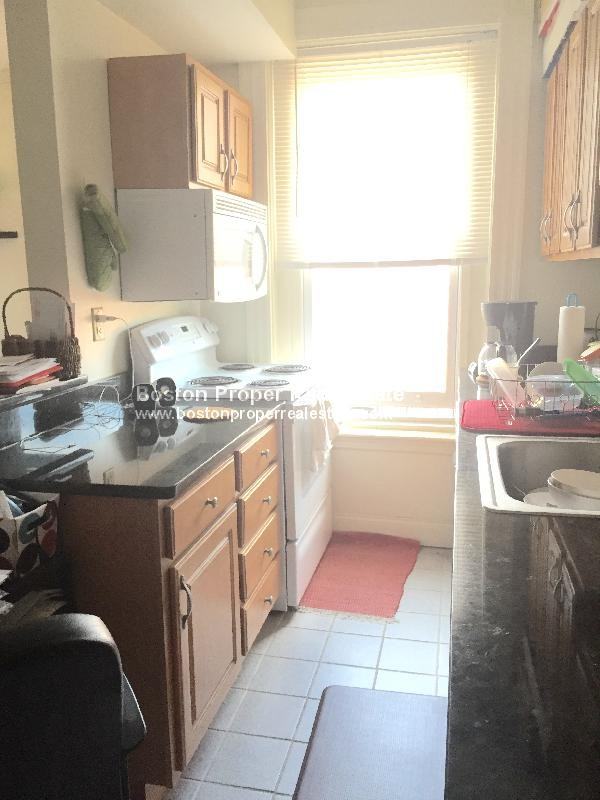 379 Commonwealth Ave #9 - Photo 2 of 7