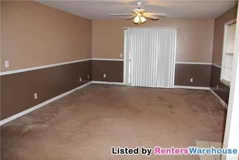 112 Martin Ct - Photo 2 of 8