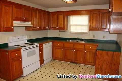 112 Martin Ct - Photo 3 of 8