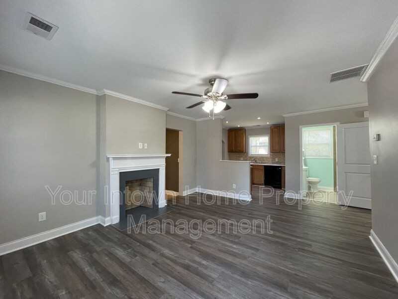 825 Erin Ave Sw - Photo 2 of 18
