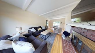 Bright Sunnyvale home with spacious backyard - Photo 1 of 1