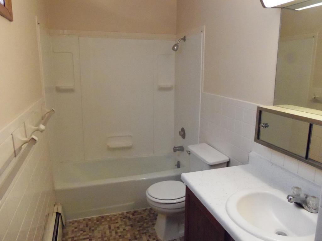 701 S 11th St - Photo 5 of 5