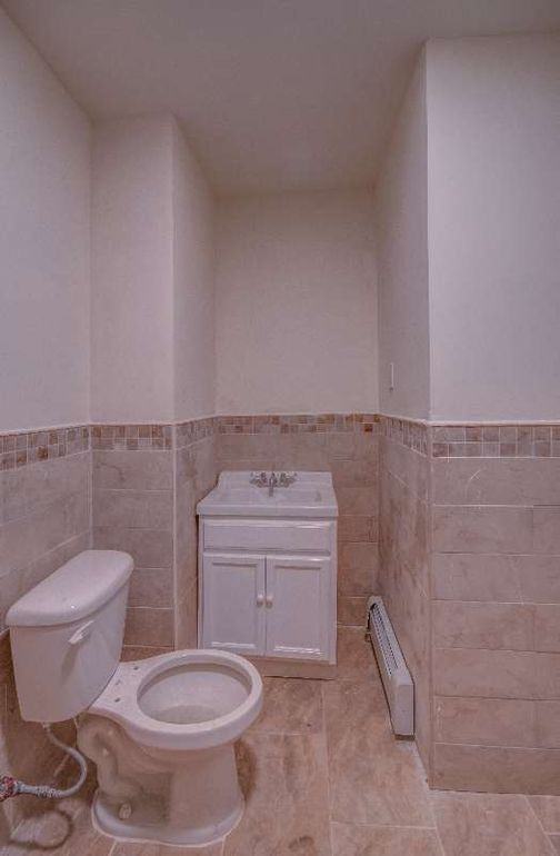 1116 Nelson Ave #2 - Photo 2 of 7