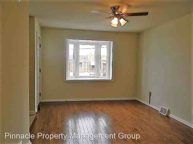 2332 2nd St - Photo 3 of 12