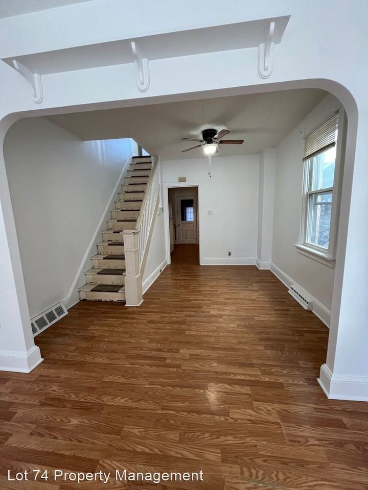 1504 Main Street - Photo 2 of 13