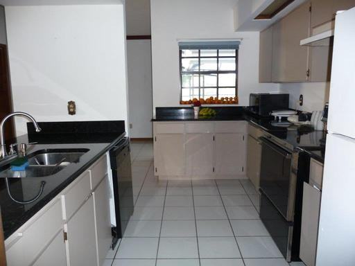 3205 Pleasant Lake Dr - Photo 3 of 17