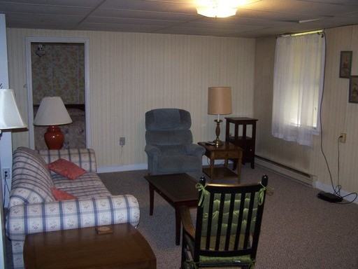 2640 Belwick Dr - Photo 3 of 9