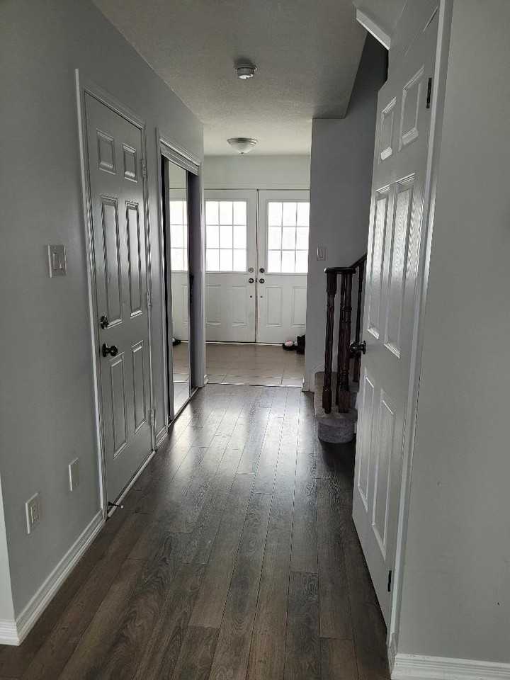 8736 Dogwood Crescent - Photo 2 of 8