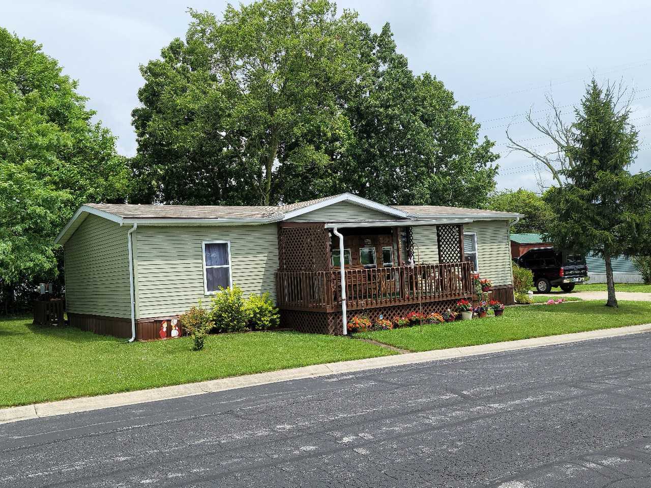 Apple Valley MHC - Photo 6 of 18