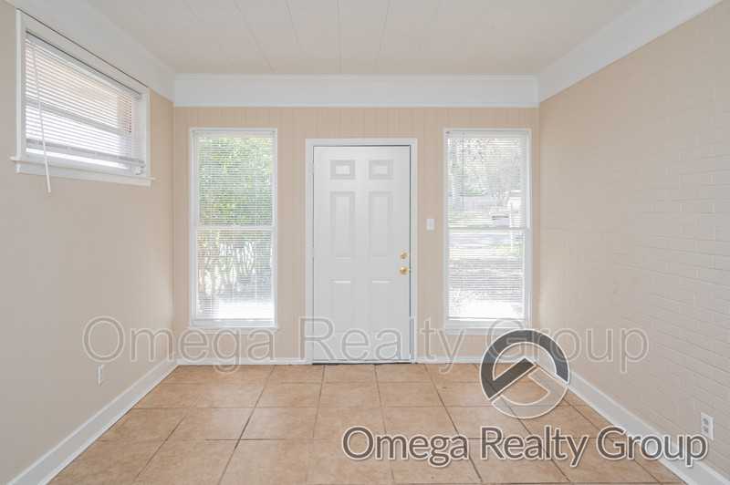 64 Salem Dr - Photo 5 of 41