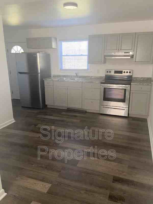 1516 W Clara Dr #10 - Photo 3 of 9