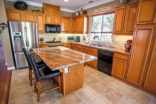 18853 Laurel Crest Ln - Photo 3 of 9