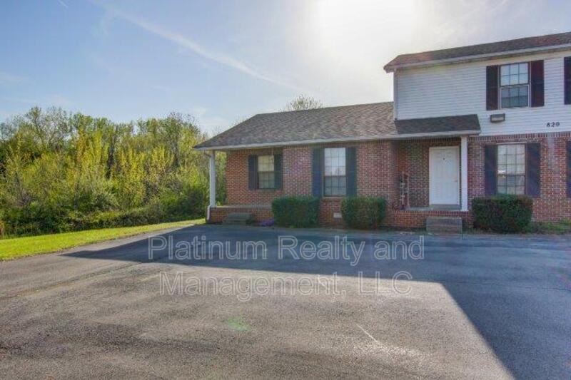 820 Golfview Pl Apt A #A - Photo 2 of 13