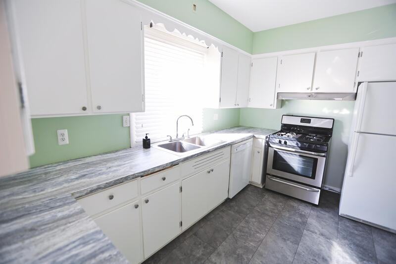 829 Flat St Ne #1 - Photo 2 of 10