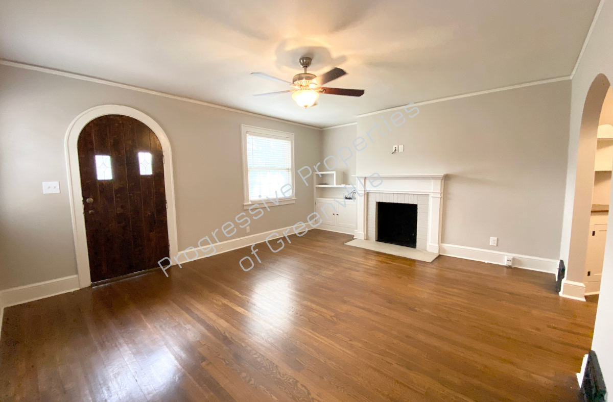 210 W Faris Rd #A - Photo 3 of 13