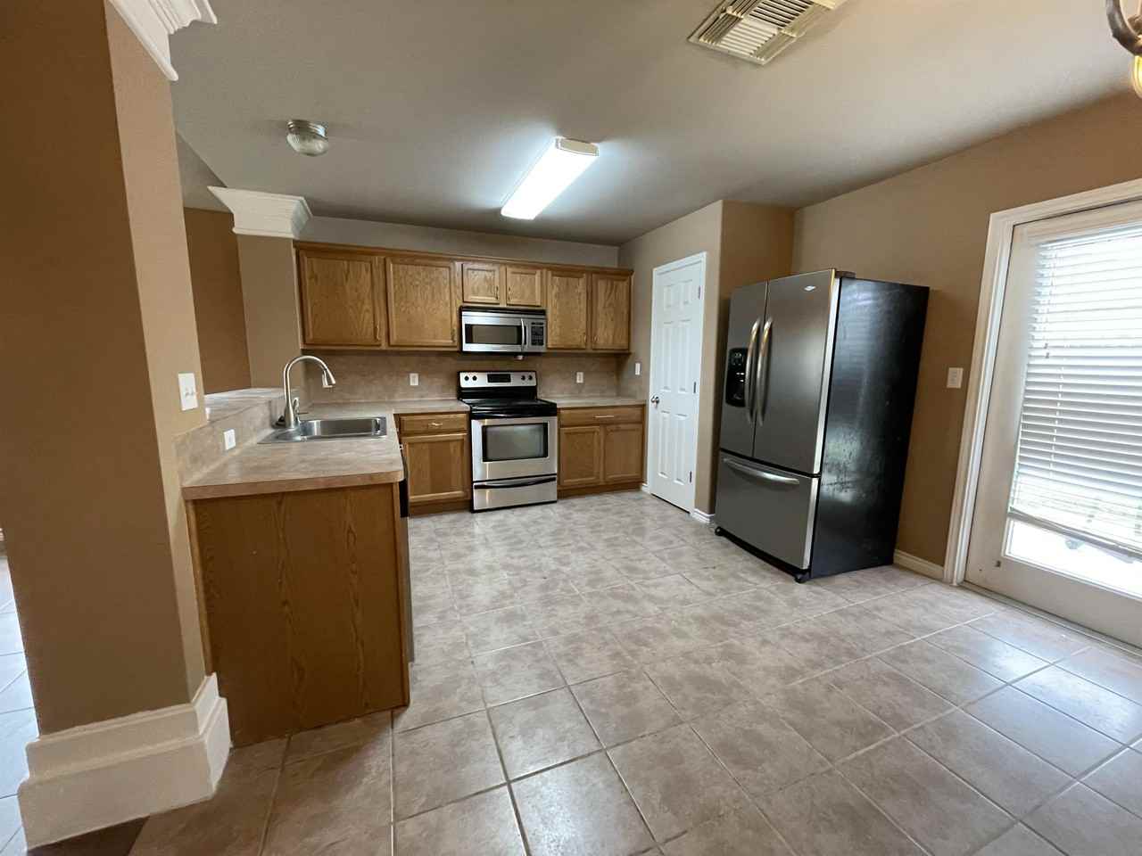 3826 Los Arroyos Dr #1 - Photo 3 of 6