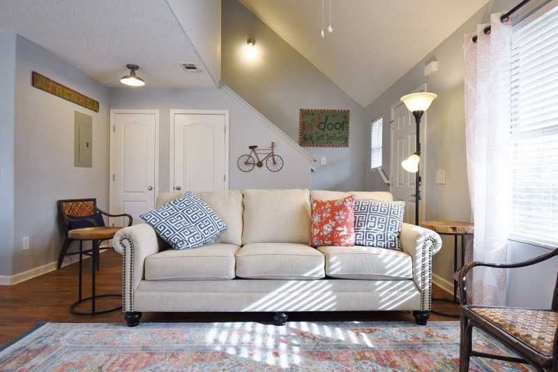 397 Bridgewater Cir #1 - Photo 3 of 12